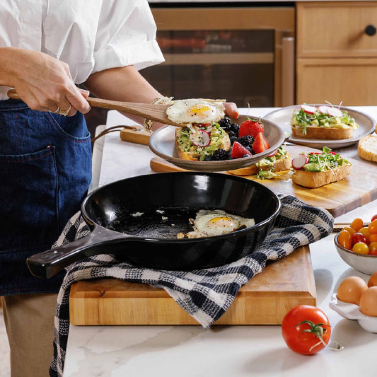 Signature 100% Ceramic Skillet — official product photo